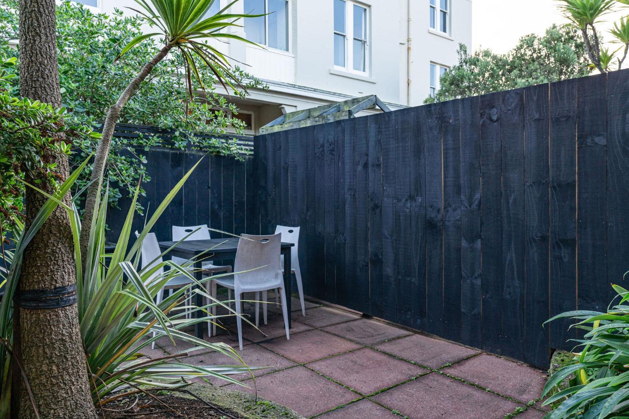 Esplanade Apartments Dunedin Exterior photo